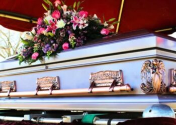 Caso insólito en la morgue: a familia le entregaron un cuerpo equivocado y lo cremaron por error