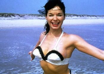 Las desgracias de la reina sexual de los 50 que dejó todo por la Biblia y murió pobre en un psiquiátrico de Los Ángeles