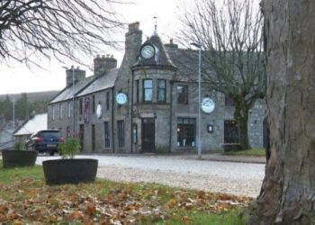 El policía corrupto que salvó a un pequeño pueblo de la desaparición