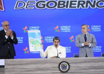 Maduro les dio tres meses a las petroleras extranjeras para abandonar aguas no delimitadas en el Esequibo
