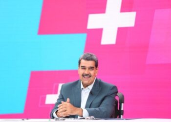 Maduro armó un drama porque Wikipedia “manipula” los resultados del referéndum chavista