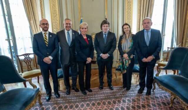 Javier Milei recibe a la delegación presidencial de Estados Unidos en Buenos Aires