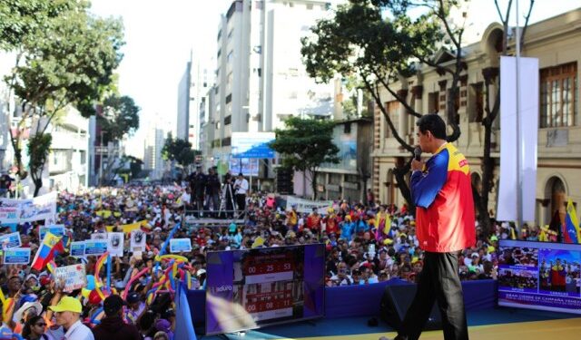 Un Maduro enrabietado le hace caso omiso a la CIJ y anuncia que no acatará la solicitud