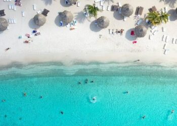 Aumentó en 362% el número de venezolanos que viajaron a Curazao tras la reapertura de la frontera