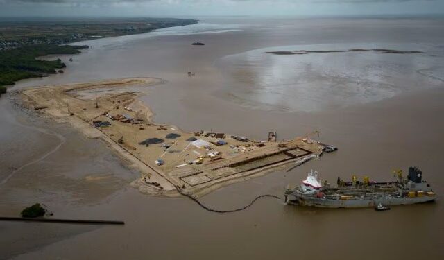 Guyana, el pequeño país que flota en petróleo y ahora está en el punto de mira de Maduro