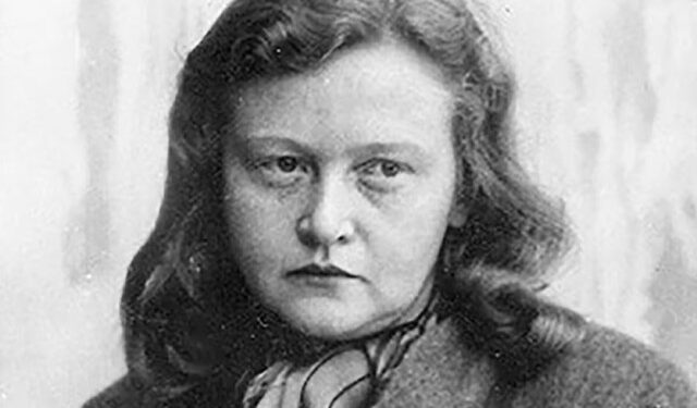 La vida de Ilse Koch, la más sádica de las criminales nazis: organizaba orgías y guardaba piel de sus víctimas