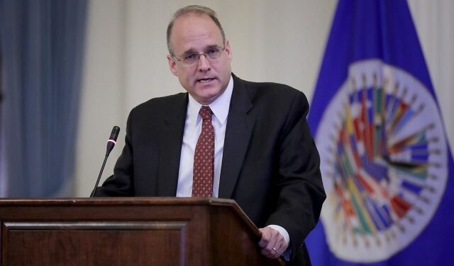 Exfuncionario que investigó a Alex Saab apuntó que Joe Biden también le habría perdonado sus crímenes