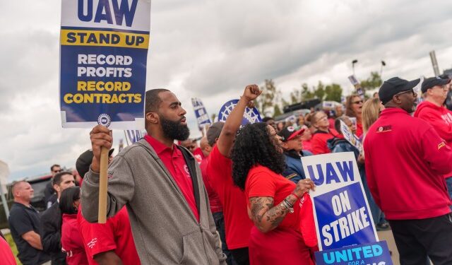 Producción industrial creció en EEUU tras el fin de las huelgas del sector automotor