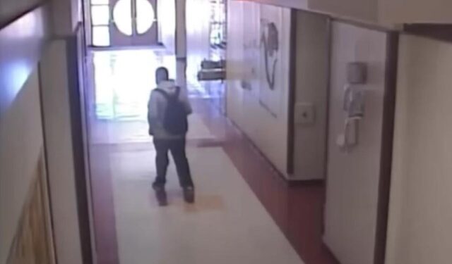 Captan en VIDEO el momento en que estudiante ataca a una maestra antes de violarla en Las Vegas