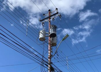 Vecinos de Villa Africana en Puerto Ordaz “se las ven negras” tras varios días sin electricidad