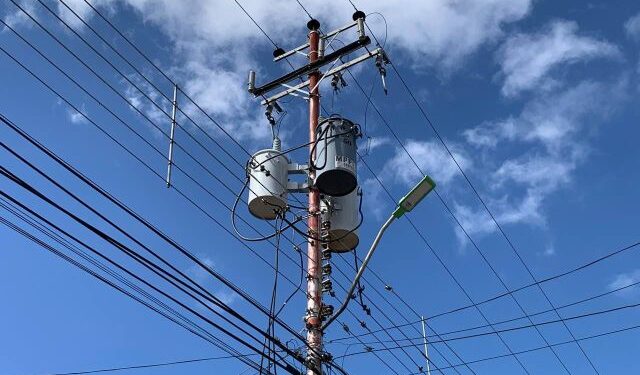 Vecinos de Villa Africana en Puerto Ordaz “se las ven negras” tras varios días sin electricidad