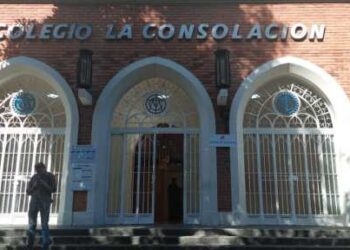 Henry Ramos acudió al colegio La Consolación en Caracas para votar en el referéndum sobre el Esequibo #3Dic (Fotos)