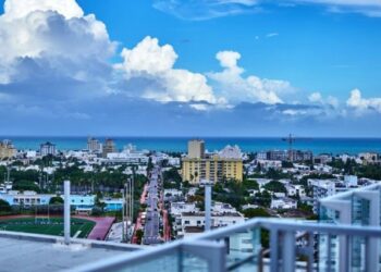 Atención: Vence el plazo para el registro de propiedades a extranjeros en Florida y las multas serán enormes