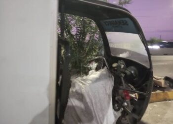 El vehículo para el traslado de cadáveres en La Guaira… se murió (FOTOS)