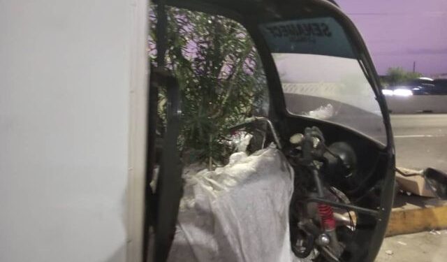 El vehículo para el traslado de cadáveres en La Guaira… se murió (FOTOS)