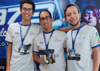 Venezuelan Mechatronics students stood out in a robotics competition organized in the US