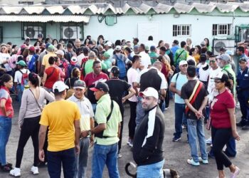 Alcalde chavista recula y detiene proceso de privatización de Imaseo tras protesta de trabajadores