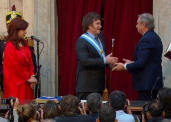 El “carómetro”: Cristina y Alberto Fernández ante la investidura de Javier Milei como presidente de Argentina