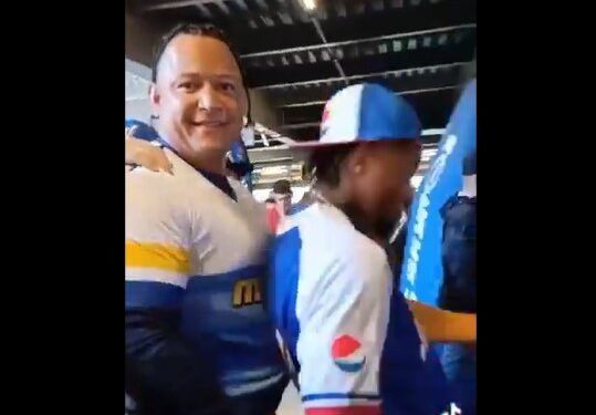 Miguel Cabrera le “rayó el carro” a Ronald Acuña Jr. y las redes estallaron de risa (VIDEO)