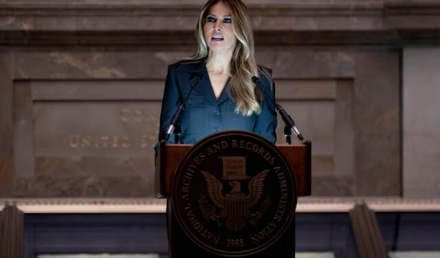 Melania Trump participó de un evento del gobierno de EEUU y una omisión en su discurso llamó la atención