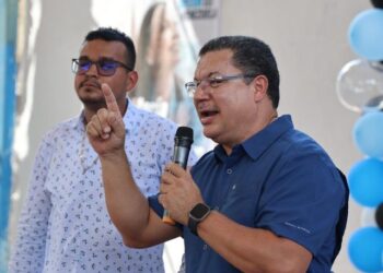 Simón Calzadilla afirmó que María Corina Machado hizo lo correcto al acudir al TSJ