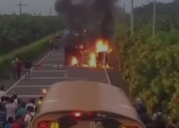 VIDEO: Vio morir a su madre en el camino y pese al dolor logró cruzar a EEUU