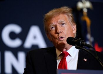 Jueza pone pausa a caso de injerencia electoral de Trump mientras apela derecho a inmunidad