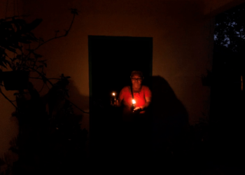 Falla eléctrica dejó sin luz y agua a Panamá en las vísperas de Nochebuena