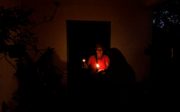 Falla eléctrica dejó sin luz y agua a Panamá en las vísperas de Nochebuena