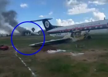 Con pocas horas de diferencia, dos aviones sufren accidentes en el mismo aeropuerto (VIDEO)