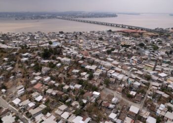 Ecuador: muere la madre de cuatro menores asesinados por error en Guayaquil