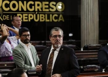 Guatemala continúa recibiendo visitas de funcionarios de EEUU respaldando su democracia