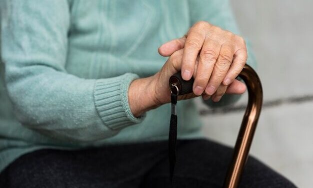 Joven asesinó a bastonazos en la cabeza a su abuela de 80 años