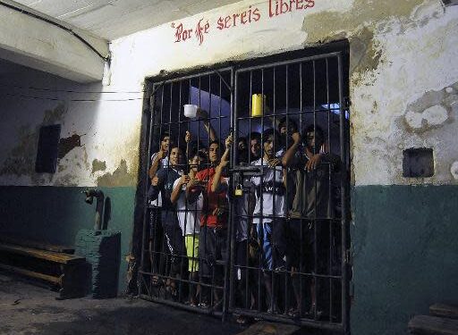 Al menos un fallecido tras un incendio al interior de la mayor cárcel de Paraguay