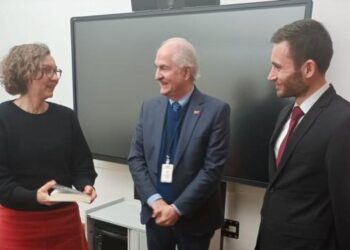 Antonio Ledezma se reunió con la diáspora venezolana en Berlín
