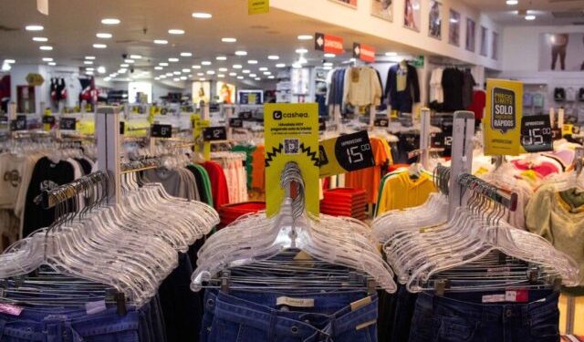 El “compre ahora, pague después” alza vuelo por un crédito bancario que no levanta cabeza en Venezuela