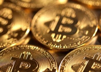 El bitcóin supera los 42.000 dólares por primera vez desde abril de 2022