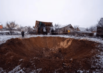 Rusia lanza misiles balísticos contra Kiev y aumentan temores de ataques a infraestructura energética