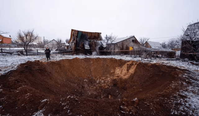Rusia lanza misiles balísticos contra Kiev y aumentan temores de ataques a infraestructura energética