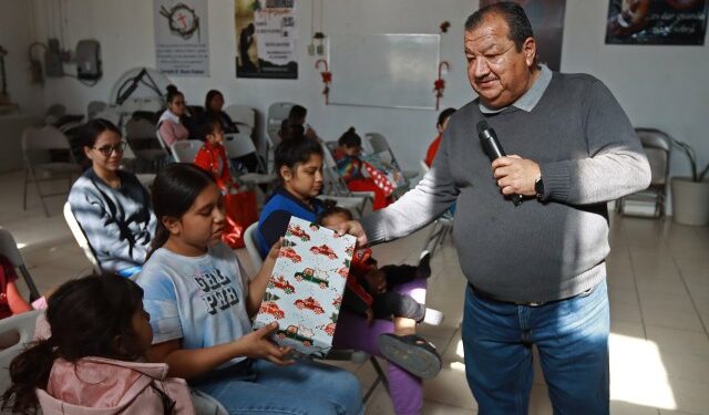 Migrantes varados, incluidos venezolanos, vivieron la Navidad apoyados por albergues en México