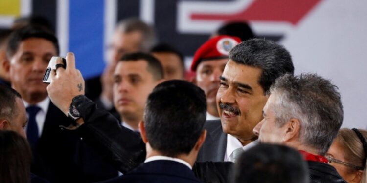 Maduro anuncia acciones para ejecutar decisión del referendo, Parlamento discutirá ley para crear el estado Guayana Esequiba