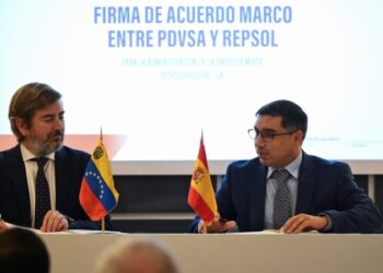 PDVSA y Repsol española firman acuerdo para modificar términos de empresa mixta