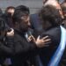 EN VIDEO: El abrazo entre Zelenski y Milei tras el acto de investidura en Argentina