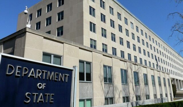 El gobierno de Biden evalúa restringir las licencias otorgadas si no se avanza en liberación de presos