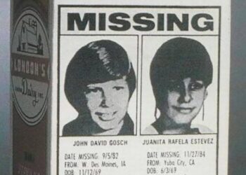 Tras su desaparición en Iowa en 1982, Johnny Gosch se convirtió en uno de los primeros “niños del cartón de leche”