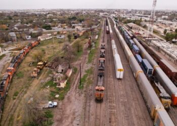 EEUU reabre cruces ferroviarios en la frontera de Texas con México