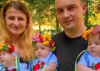 La historia de esperanza y pérdida de las trillizas ucranianas que nacieron el día que Rusia invadió su país
