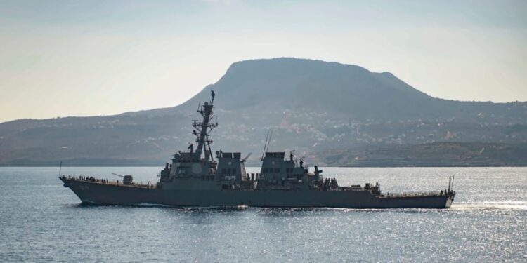 EEUU lidera una misión militar en el mar Rojo para, asegura, proteger el tráfico marítimo internacional
