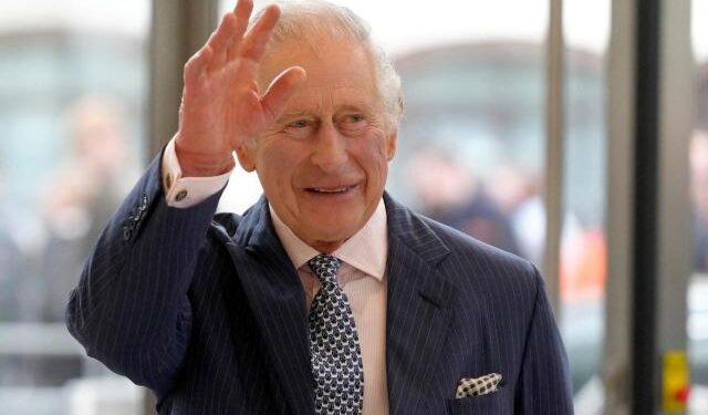 Carlos III nombra a un defensor de la homeopatía como jefe médico de la Casa Real