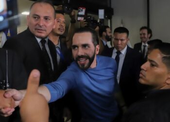 Bukele obtiene licencia de seis meses para presentarse a la reelección en El Salvador